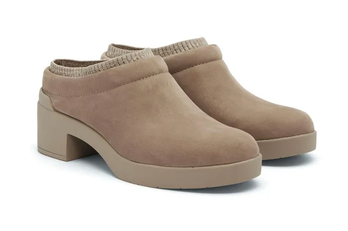 ABEO Footwear Capital Clog Light Tan Women Clogs
