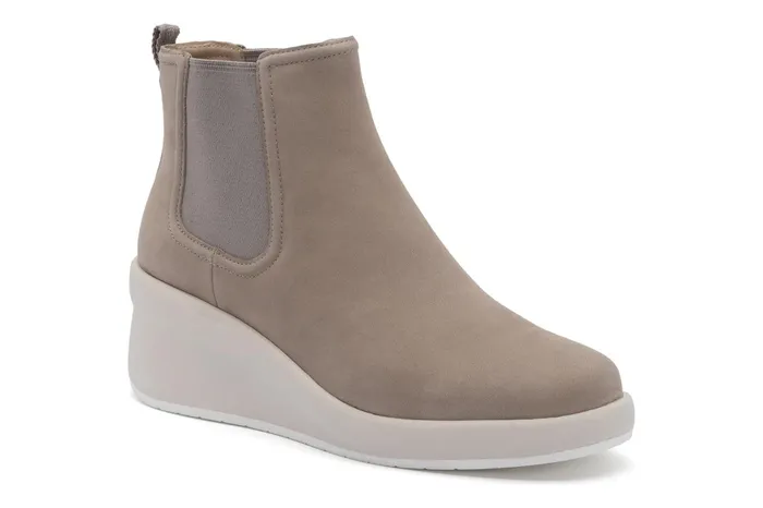 ABEO Footwear Passage Chelsea Tan Women Boots