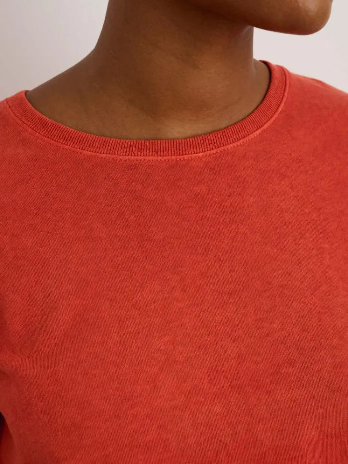 Alex Mill Tees Tanks Scout Crewneck Tee In Vintage Wash Chili 8211 Women