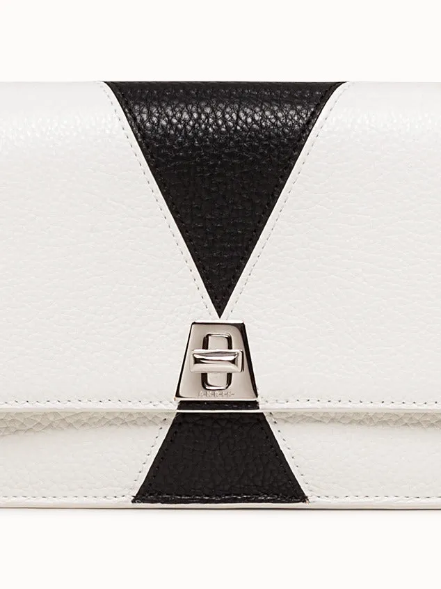 Anouk Envelope In Cervocalf Leather Jockey Blackwhite Diamo Women Akris Mini Bags