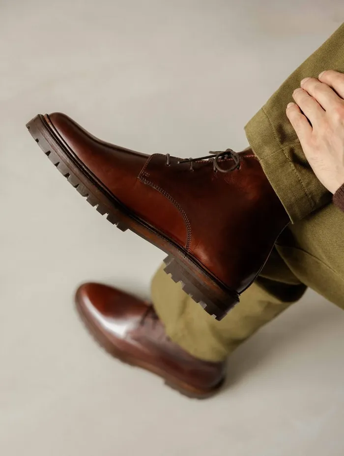 Howelsen Coffee Liqueur Men Bobbies Boots