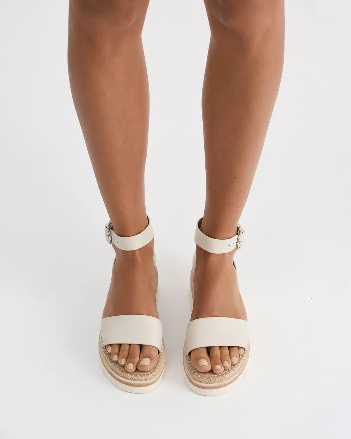 Ivy flat sandals off white leather Women FLAT SANDALS jomercer