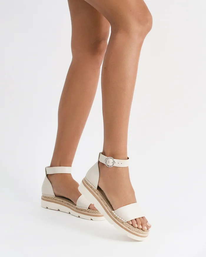 Ivy flat sandals off white leather Women FLAT SANDALS jomercer