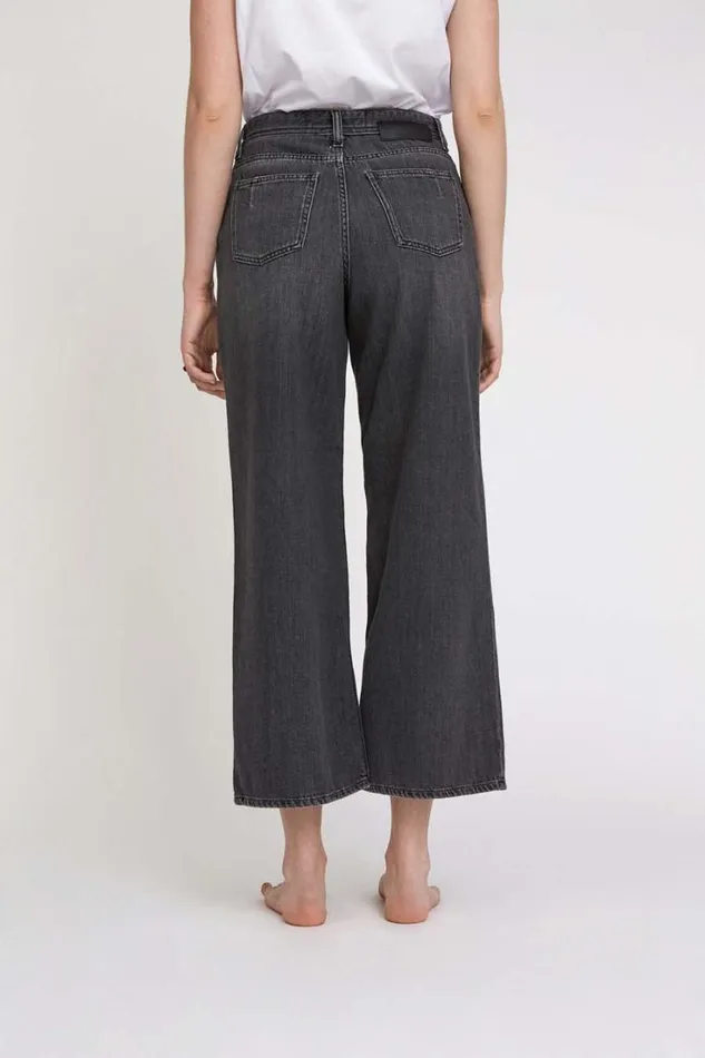 Kiri 8211 Original Black Women Won Hundred Jeans