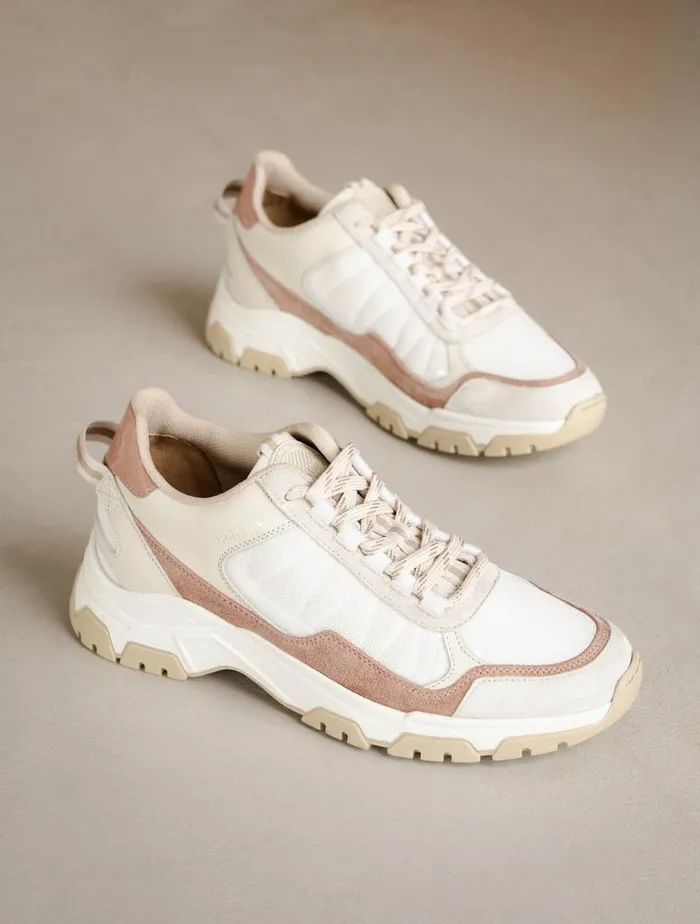 Kiwa White and Blush Women Bobbies Sneakers
