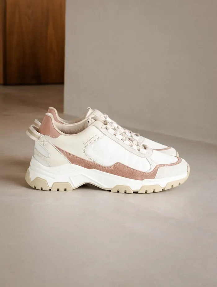 Kiwa White and Blush Women Bobbies Sneakers
