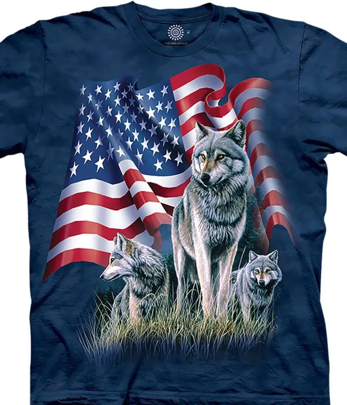 Liquid Blue TShirt Men Wolf Flag Classic Cotton TShirt