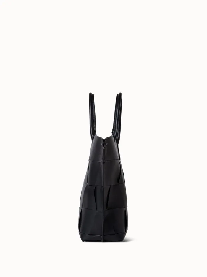 Medium Ai Messenger Bag In Braided Leather Trapezoids Black Women Akris Top Handle Bags