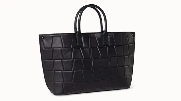 Medium Ai Messenger Bag In Trapezoid Quilt Black Women Akris Tote Bags