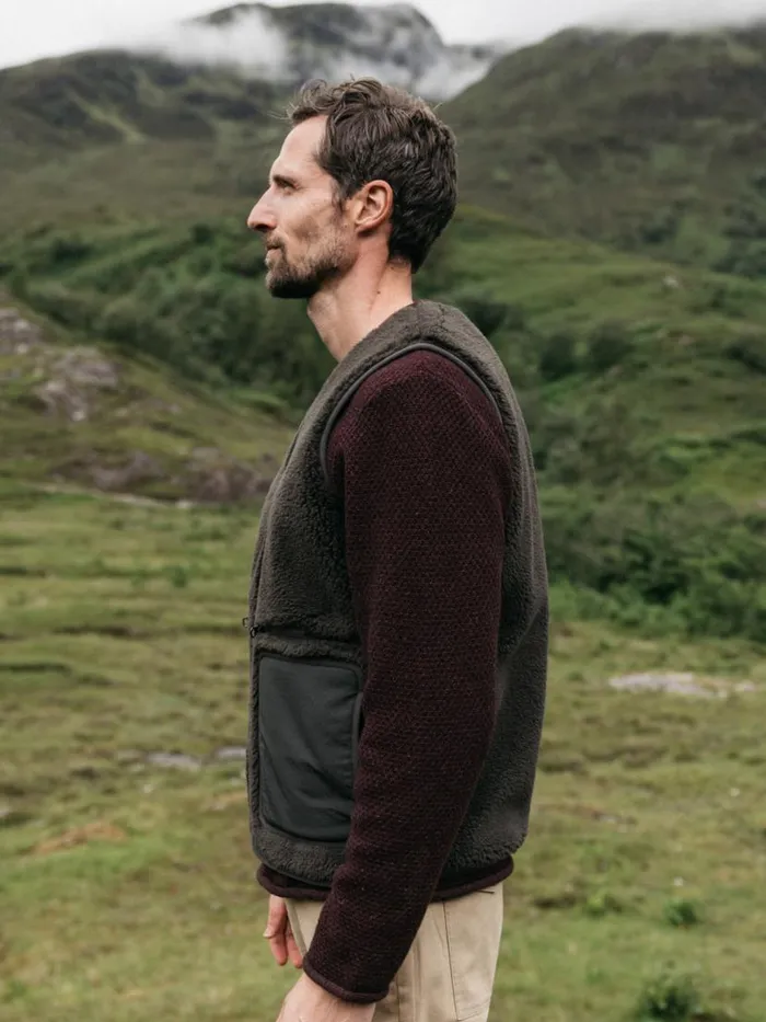 Men Orsik Fleece Gilet Raven Black Finisterre Jackets Coats and Gilets