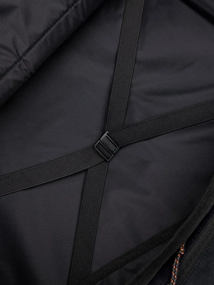 MenWomen Nautilus 45L Duffle Bag Black Finisterre Bags