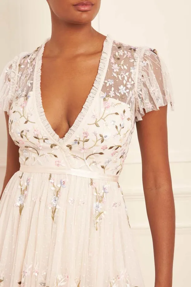 Needle and Thread Dresses Petunia Cap Sleeve Gown Champagne 8211 Women