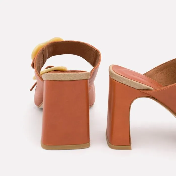 ngel Alarcn Mules Woman PALKE 8211 Leather Sandal With Beige Carey Buckles And High Heels