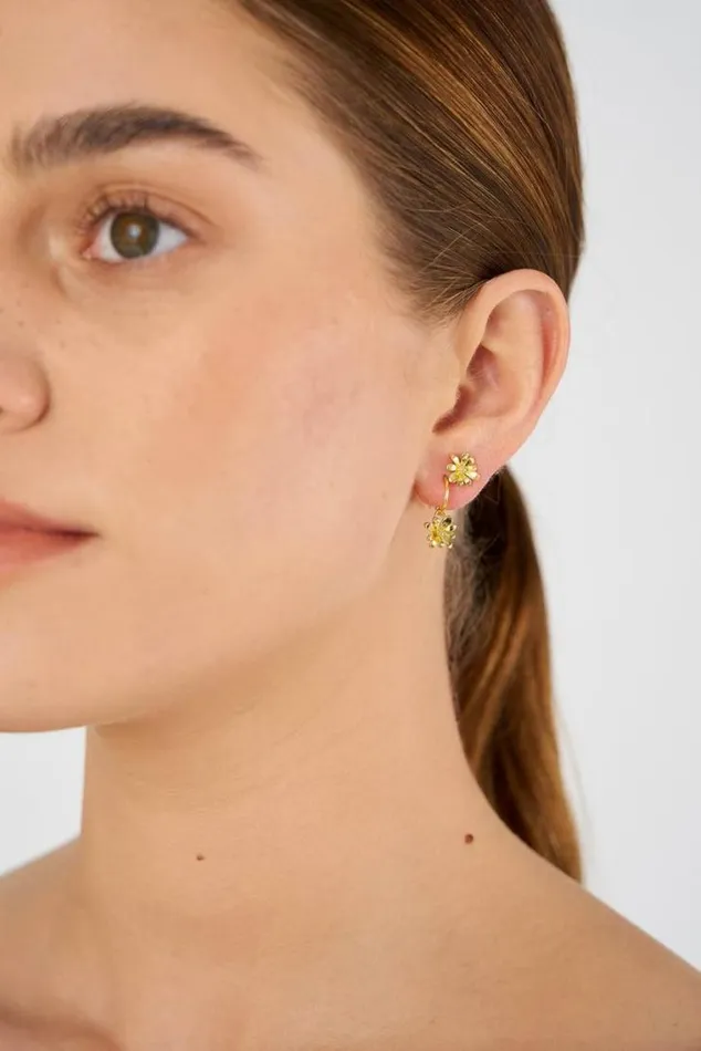 Oroton Earrings Daisy Studs 18k Gold 8211 Jewellery