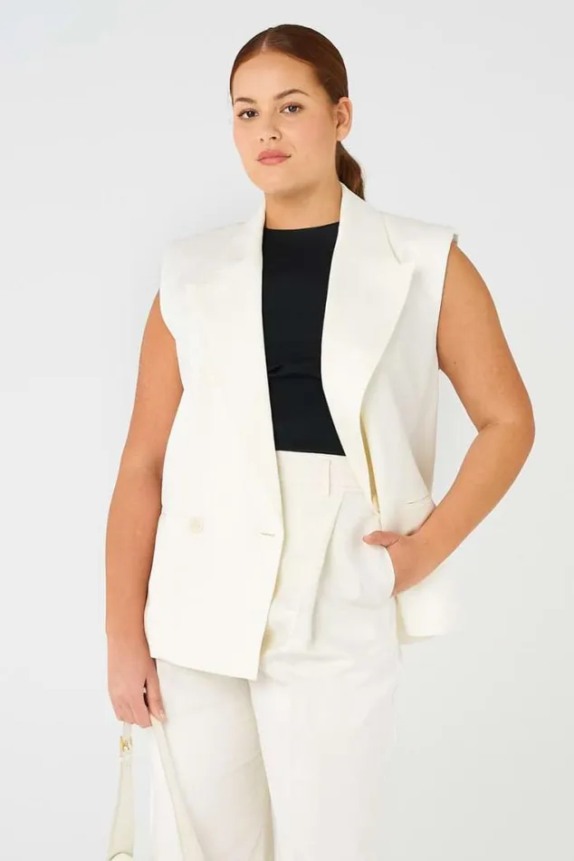 Oroton Jackets and Outerwear Sleeveless Waiter039s Jacket Cream 8211 Women
