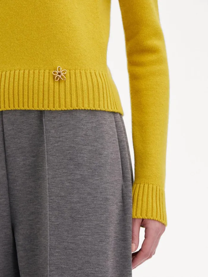 Oscar De La Renta O Flower Mock Neck Cashmere Pullover Ginger Women Blouses and Knits Oscar De La Renta O Flower Mock Neck Cashmere Pullover Ginger Women Blouses and Knits