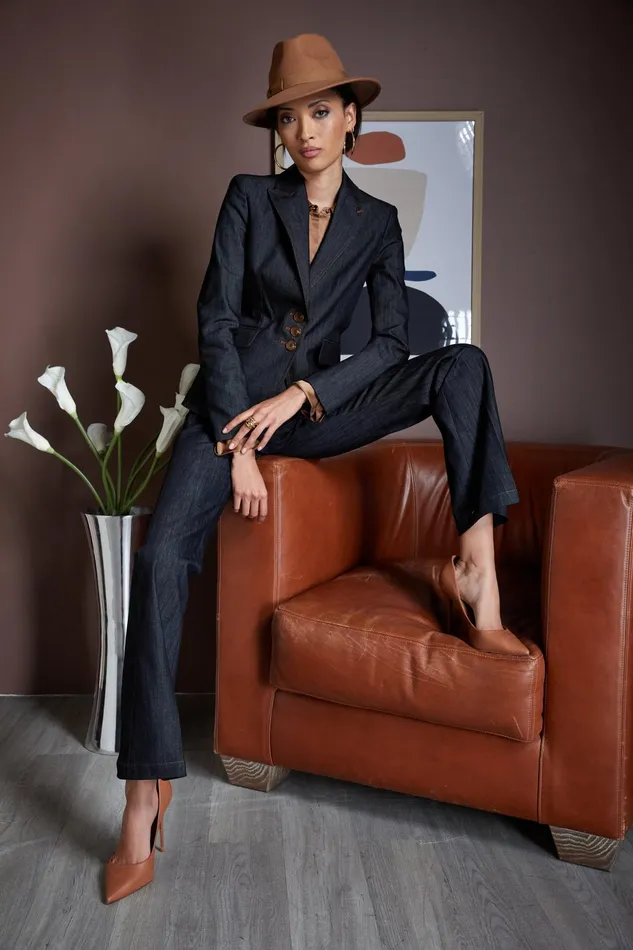 Outlet 8211 Women Suiting Elie Tahari Denim 3 Button Blazer Indigo