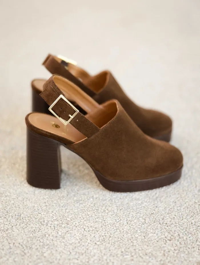Savannah Rockies Brown Women Bobbies Platforms and Clogs
