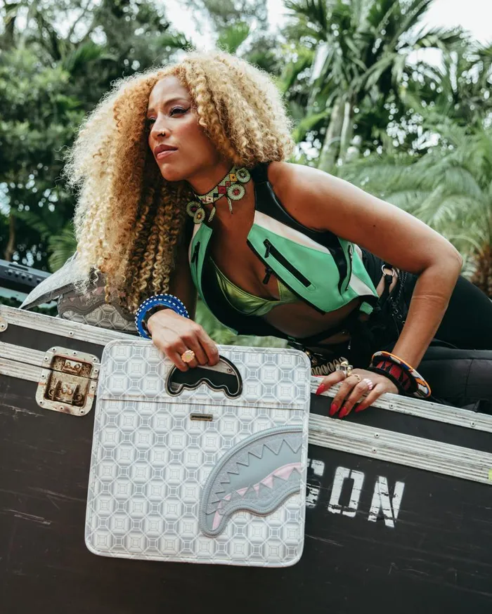 SPRAYGROUND Handbags AI8 AFRICAN INTELLIGENCE BOOKED and BUSY CITY SAVVY HANDBAG 8211 Universal