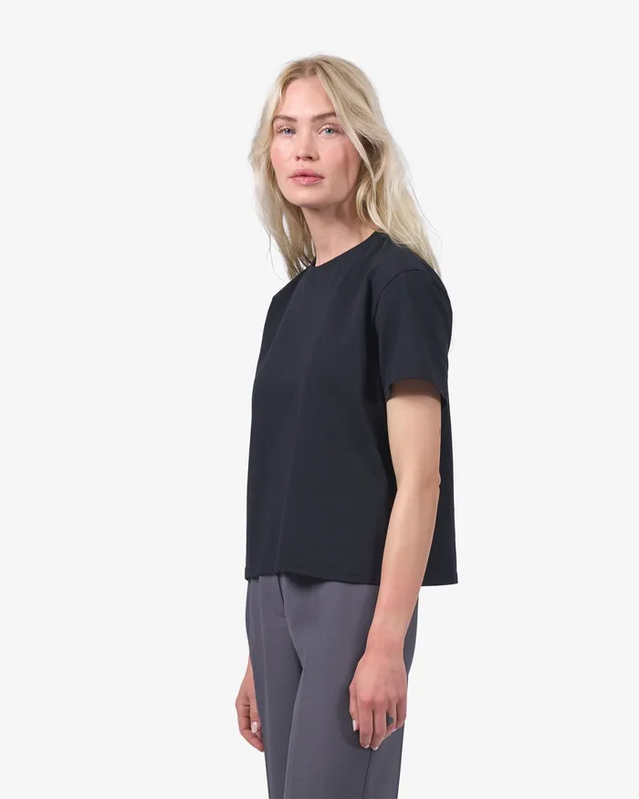 TShirts Organic Boxy Crop Tee 8211 Deep Black 8211 Colorfulstandard Women