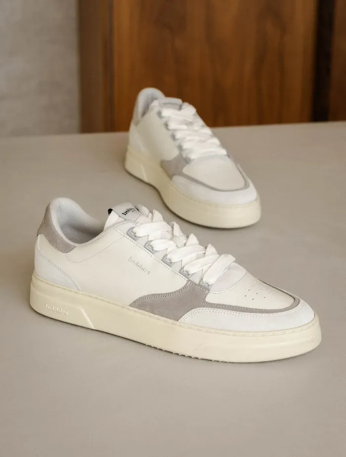 Thanassi Off White and Ash Grey Men Bobbies Sneakers