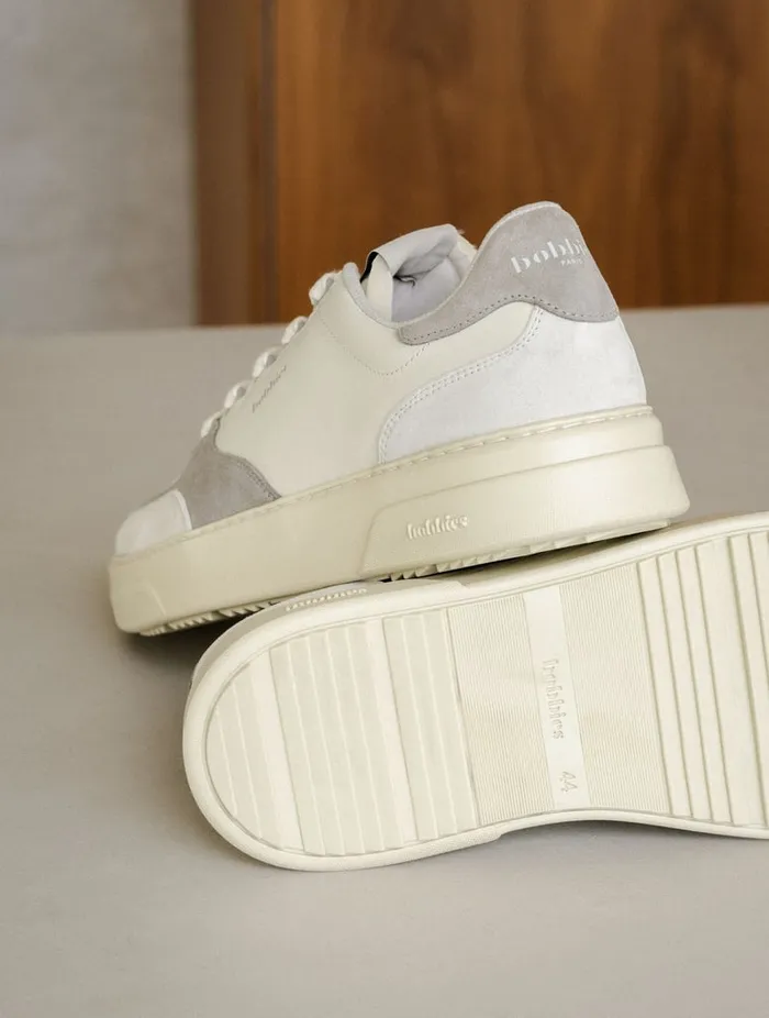 Thanassi Off White and Ash Grey Men Bobbies Sneakers