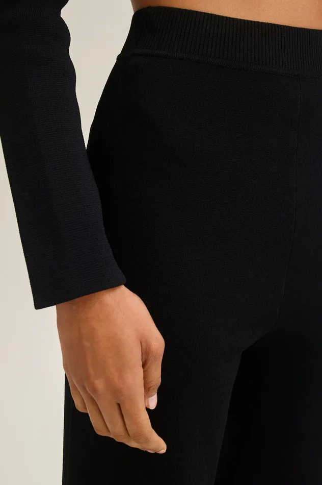 Trousers Scanlan Theodore Women MICRO CREPE CROP TROUSER BLACK Trousers Scanlan Theodore Women MICRO CREPE CROP TROUSER BLACK