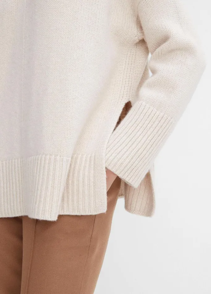Vince Sweaters Women Wool And Cashmere Trapeze Turtleneck Sweater Heather Latte