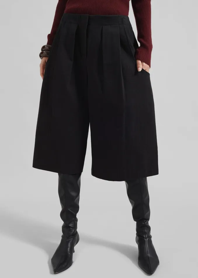 Women Cedar Bermuda Shorts 8211 Black The Frankie Shop Bottoms