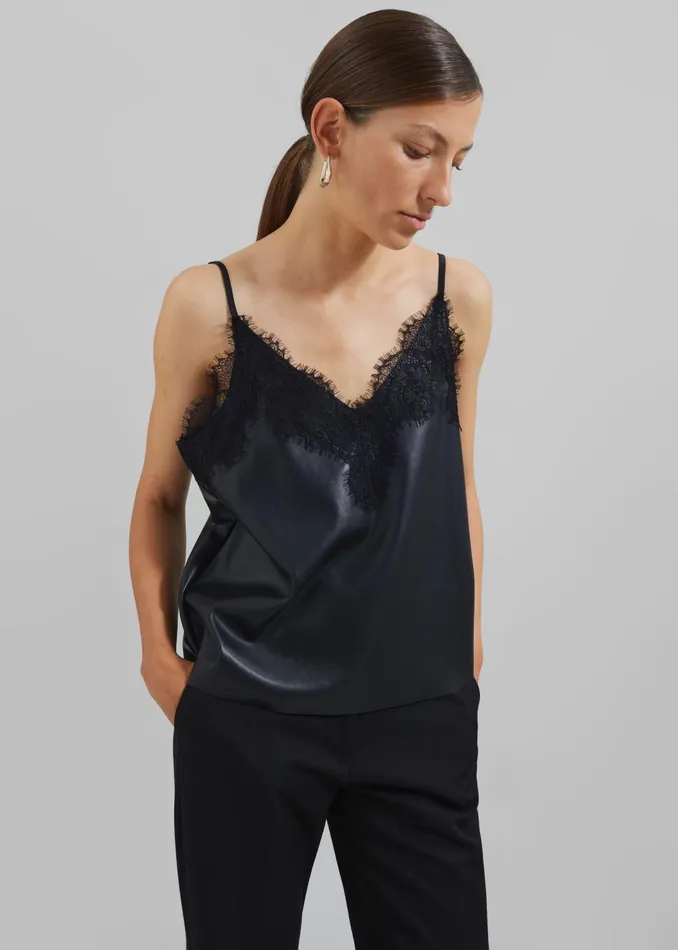 Women Desirae Lace Top 8211 Black The Frankie Shop Tops
