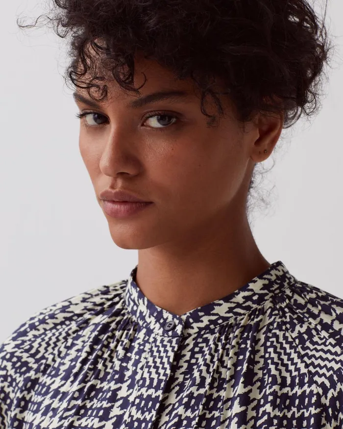Women LongSleeve Silky Blouse Houndstooth Ble Comptoir Des Cotonniers Blouses and Shirts and Tops Women LongSleeve Silky Blouse Houndstooth Ble Comptoir Des Cotonniers Blouses and Shirts and Tops