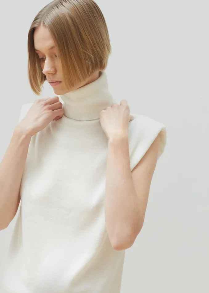 Women Nadia Thin Padded Sleeveless Turtleneck 8211 Ivory The Frankie Shop Knitwear