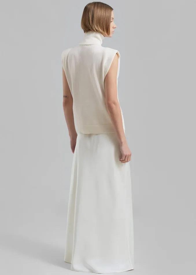 Women Nadia Thin Padded Sleeveless Turtleneck 8211 Ivory The Frankie Shop Knitwear