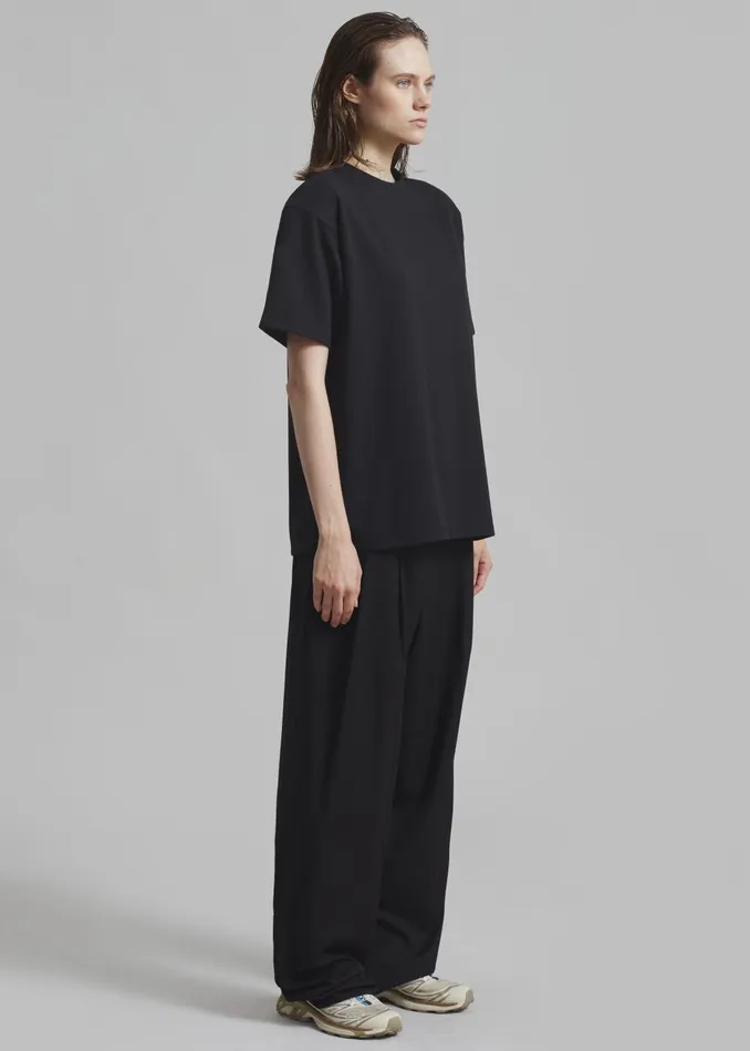 Women Rowen Padded Shoulder Tee 8211 Black The Frankie Shop Tops