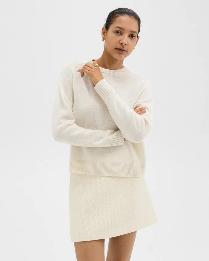 Women Sweaters Cardigans Theory Cropped Sweater In Cashmere Ivory