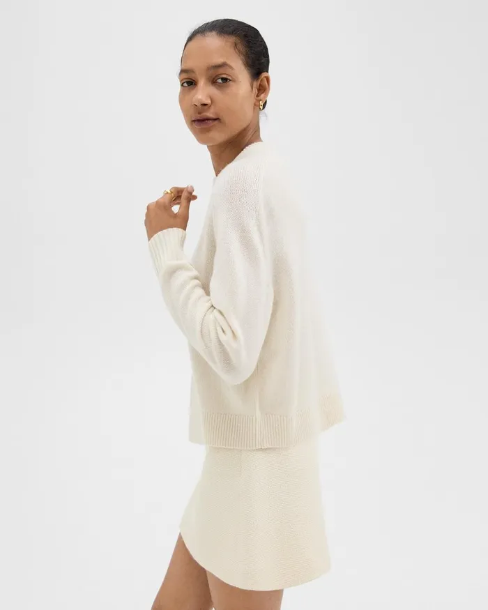 Women Sweaters Cardigans Theory Cropped Sweater In Cashmere Ivory