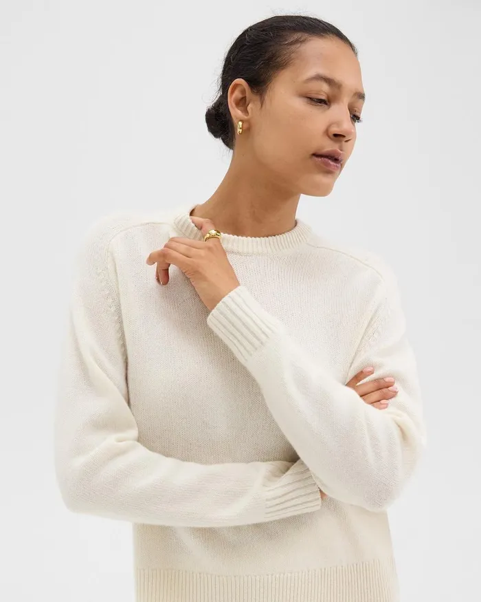 Women Sweaters Cardigans Theory Cropped Sweater In Cashmere Ivory