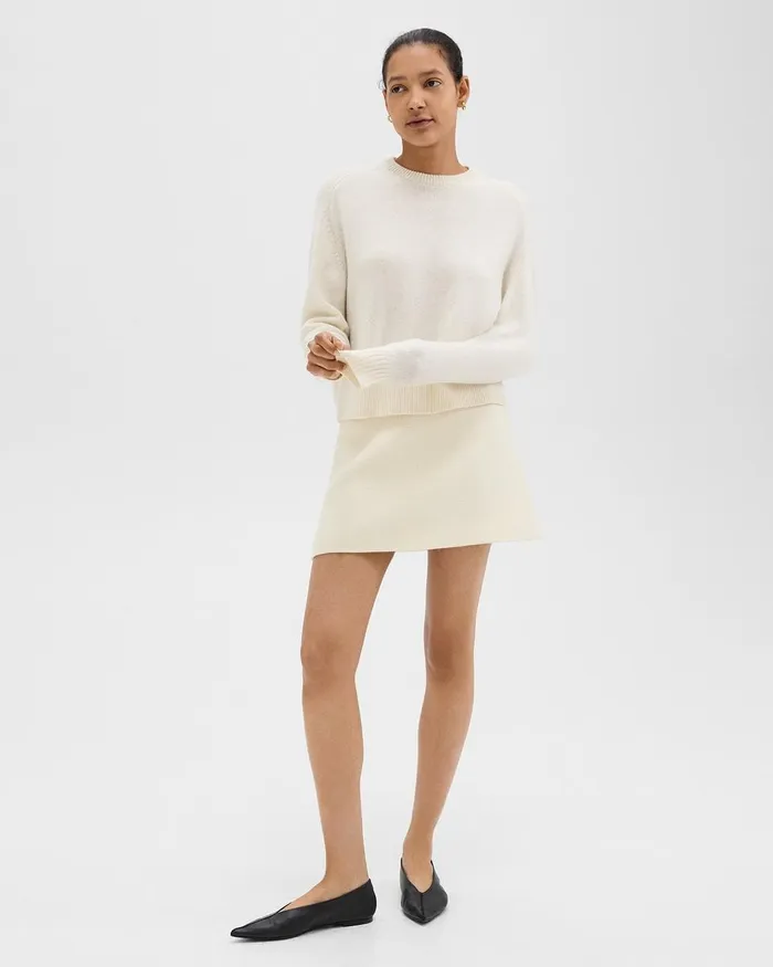 Women Sweaters Cardigans Theory Cropped Sweater In Cashmere Ivory