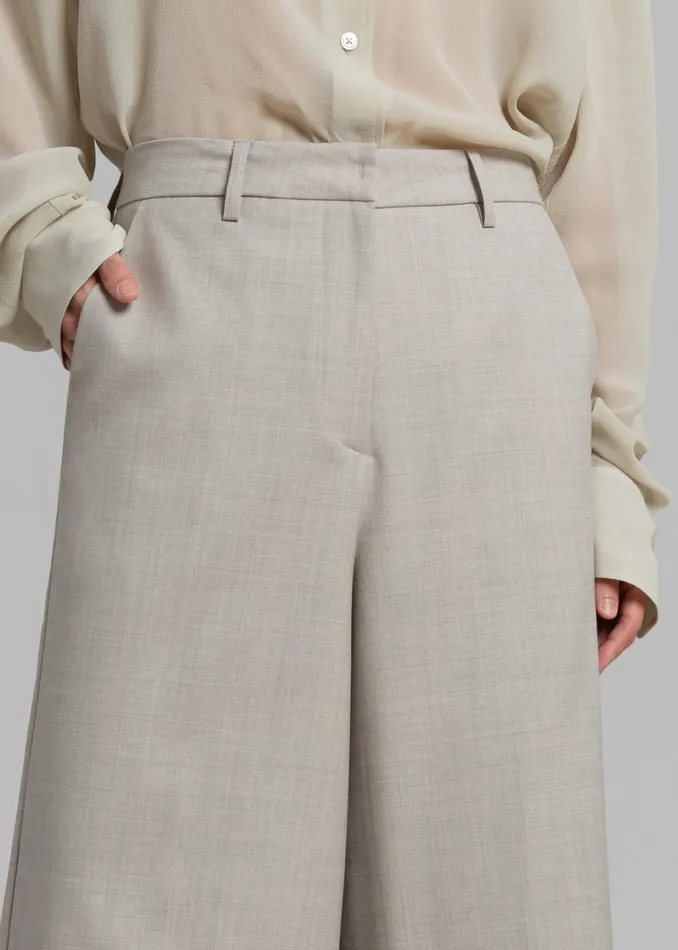 Women Tessa Wool Bermuda 8211 Beige The Frankie Shop Bottoms